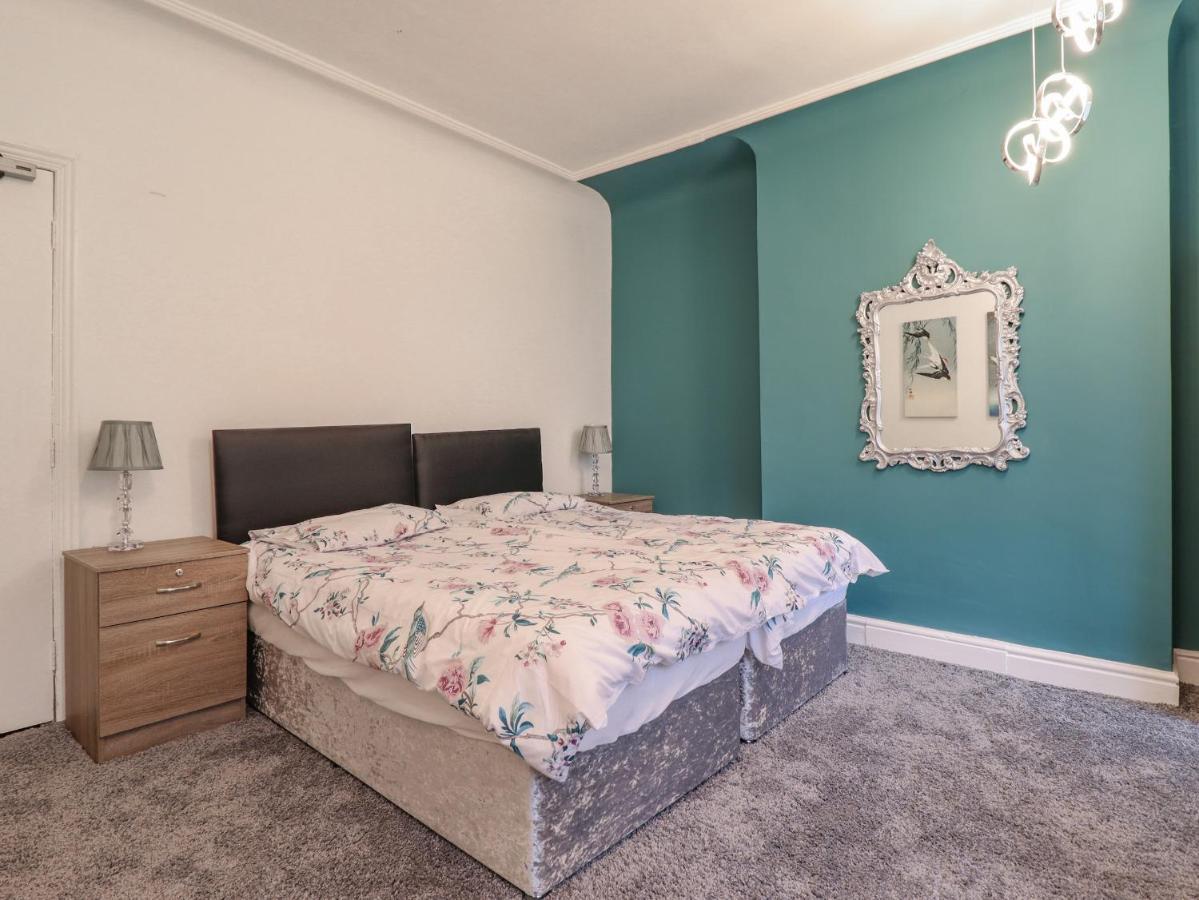 Villa Gwynant Rhyl Esterno foto